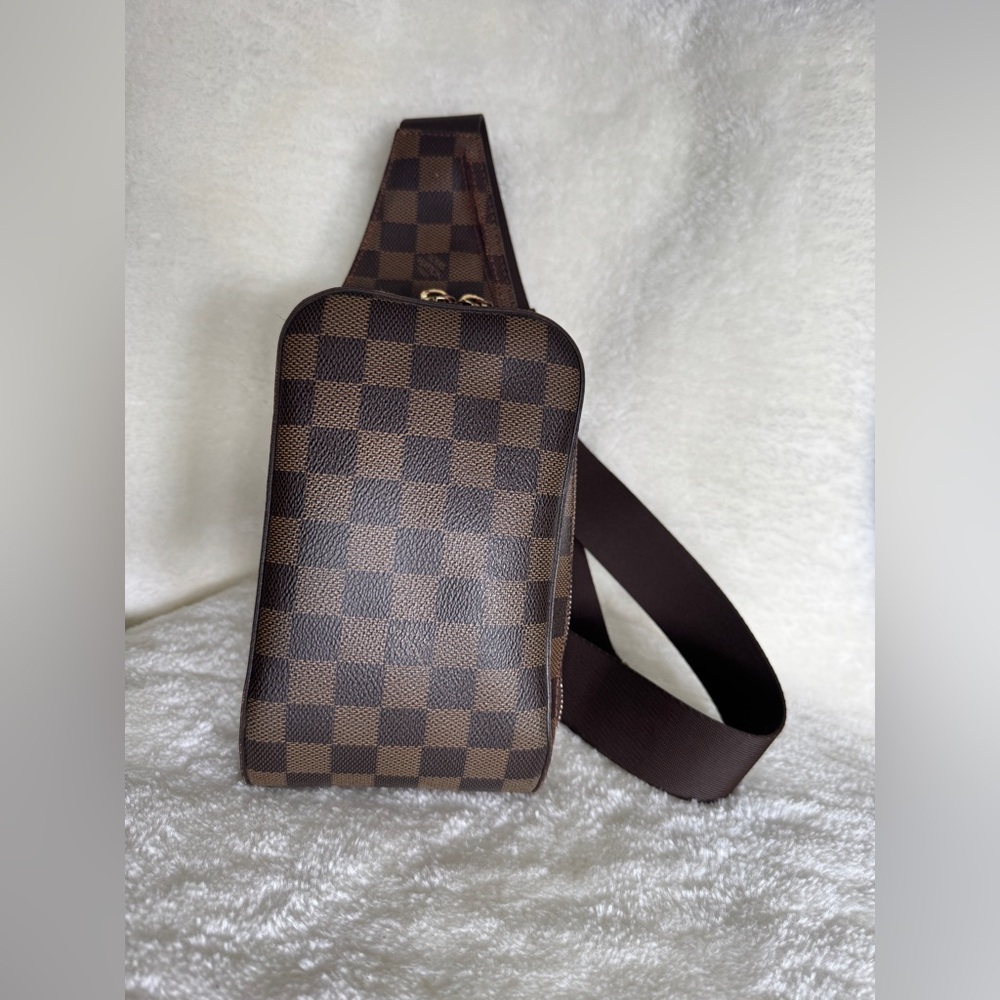 LOUIS VUITTON Damier Ebene Geronimo Body Bag